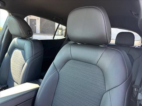 New 2026 Buick Envista Sport Touring w/ Convenience I Package FWD image 25