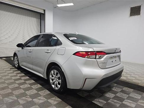Used 2026 Toyota Corolla LE FWD image 4