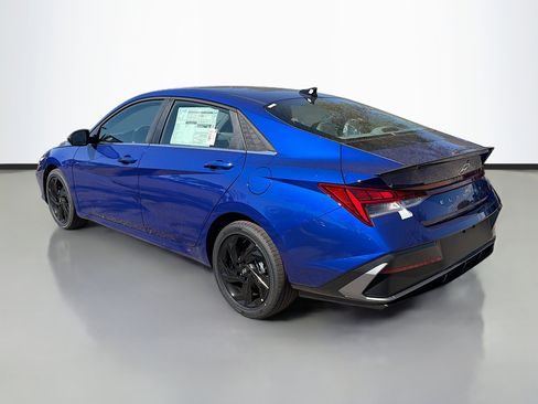 New 2026 Hyundai Elantra SEL Sport Premium image 5