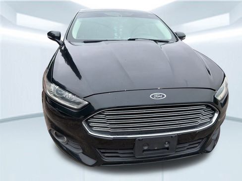 Used 2014 Ford Fusion SE w/ Equipment Group 202A image 6