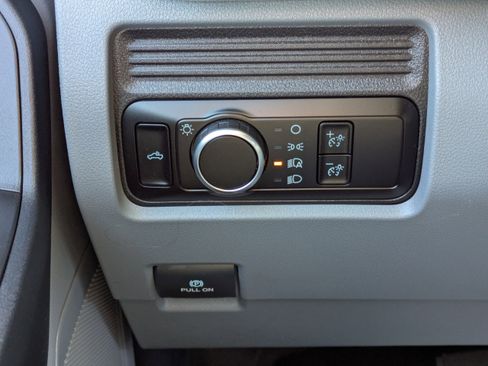 Used 2025 Ford F250 XL w/ XL Off-Road Package image 25