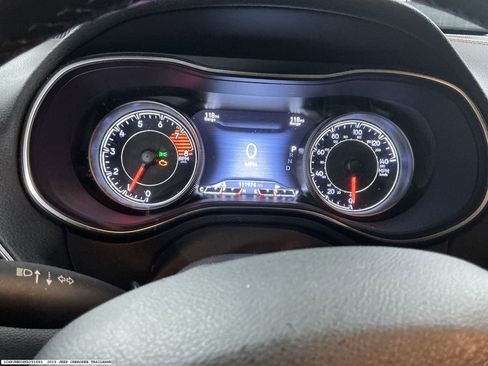 Used 2019 Jeep Cherokee Trailhawk w/ Comfort/Convenience Group AWD/4WD image 12