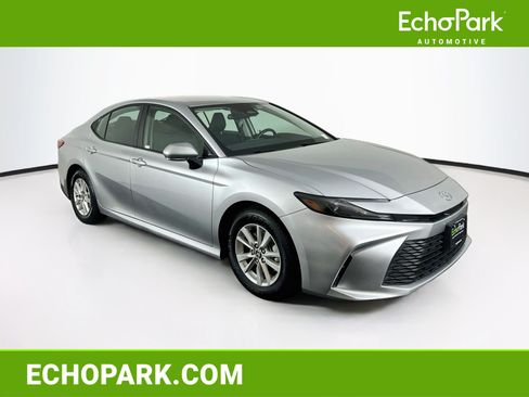 Used 2025 Toyota Camry LE FWD image 1