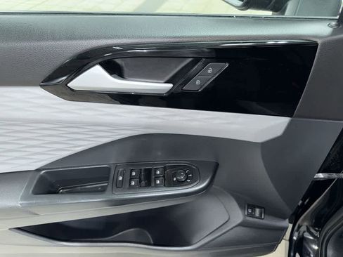 Used 2023 Volkswagen Taos S image 22