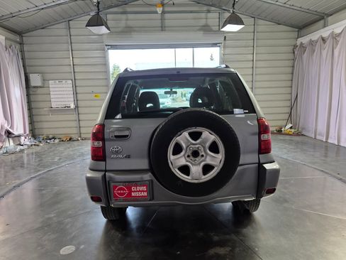 Used 2004 Toyota RAV4 2WD image 8