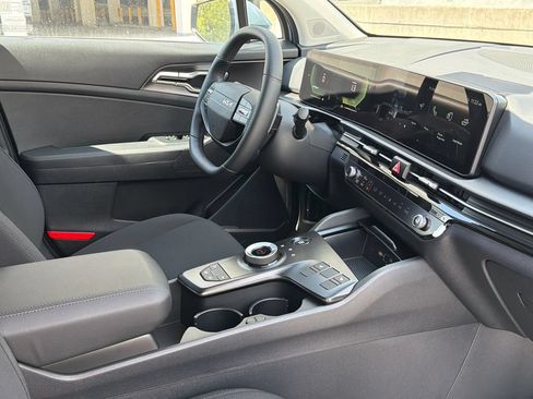 New 2027 Kia Sportage S FWD image 12