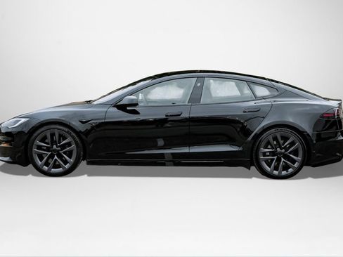 Used 2022 Tesla Model S Base image 9