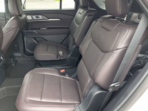 New 2026 Ford Explorer Platinum RWD image 14