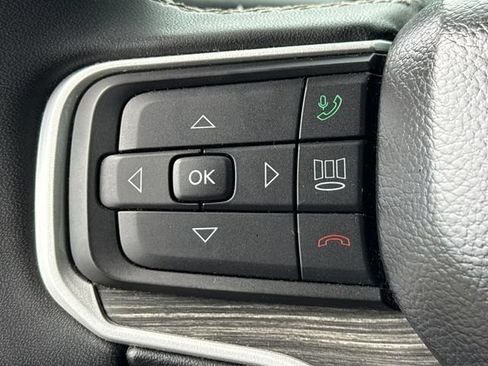 Used 2023 Jeep Wagoneer L Series II AWD/4WD image 27