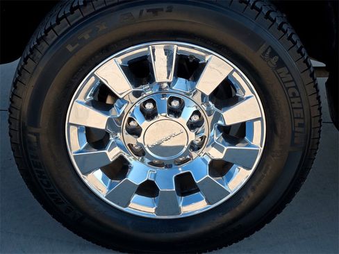 Used 2016 GMC Sierra 2500 Denali w/ Duramax Plus Package image 9