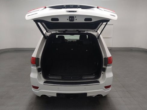 Used 2019 Jeep Grand Cherokee Overland AWD/4WD image 29