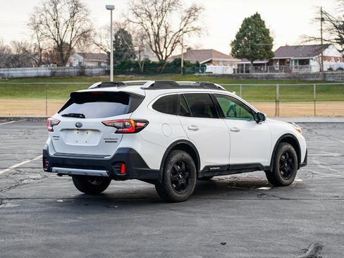 Used 2020 Subaru Outback Touring XT image 5
