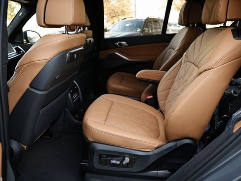 New 2026 BMW X7 xDrive40i w/ M Sport Package image 28