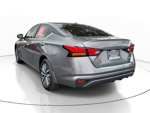 Certified 2023 Nissan Altima 2.5 SV AWD/4WD image 5