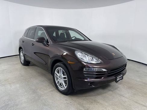 Certified 2014 Porsche Cayenne AWD/4WD image 9