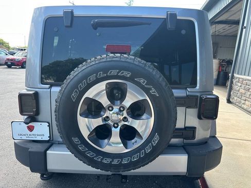 Used 2013 Jeep Wrangler Unlimited Sahara w/ Trailer Tow Group AWD/4WD image 4