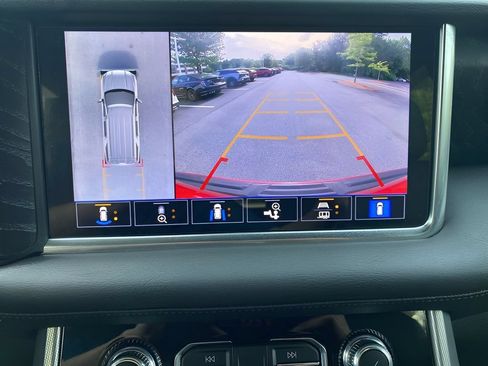 Used 2021 GMC Yukon Denali w/ Denali Premium Package AWD/4WD image 25