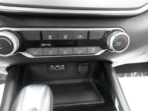 Used 2024 Nissan Altima 2.5 SR image 36