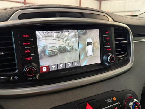 Used 2020 Kia Sorento SX FWD image 17