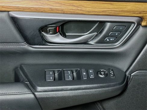 Used 2022 Honda CR-V EX-L image 9