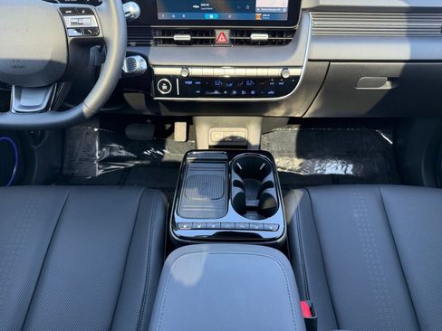 Used 2025 Hyundai Ioniq 5 Limited AWD/4WD image 12