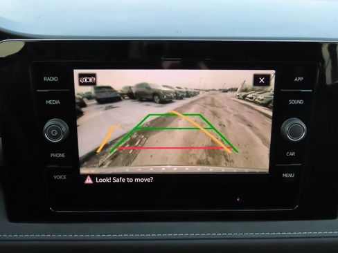 New 2026 Volkswagen Taos SE AWD/4WD image 8