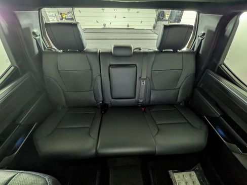 Used 2024 Toyota Tundra Platinum image 33