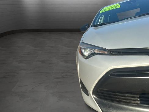 Used 2019 Toyota Corolla LE FWD image 32