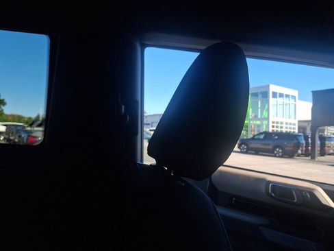 Used 2021 Ford Bronco Wildtrak image 13