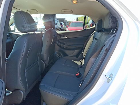 Used 2023 Buick Encore GX Select w/ Sport Touring Package FWD image 10