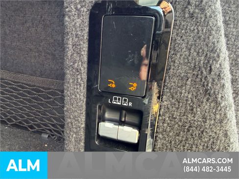 Used 2023 Land Rover Range Rover Sport SE Dynamic image 12