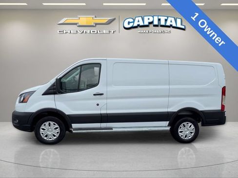 Used 2025 Ford Transit 250 Low Roof w/ Exterior Upgrade Package RWD image 2