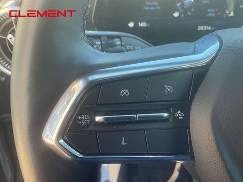 Used 2025 Chevrolet Equinox LT image 9