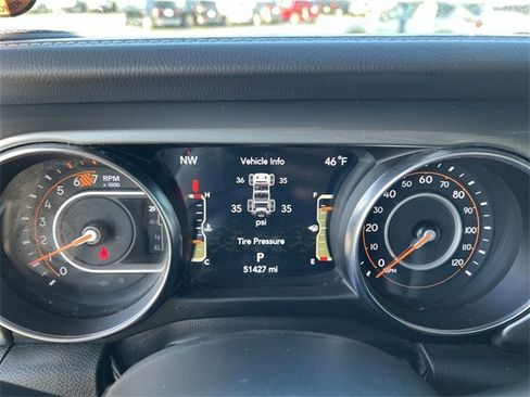 Used 2022 Jeep Wrangler Unlimited Sahara image 10