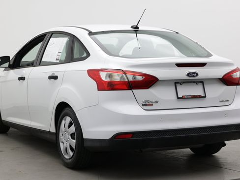 Used 2014 Ford Focus S FWD image 5