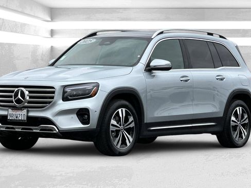 Certified 2025 Mercedes-Benz GLB 250 image 8