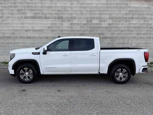 Used 2024 GMC Sierra 1500 SLE w/ X31 Off-Road Package image 22