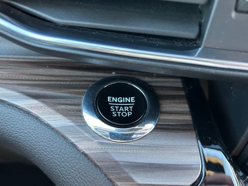 Used 2023 Ford Explorer Limited w/ Limited Technology Package image 17