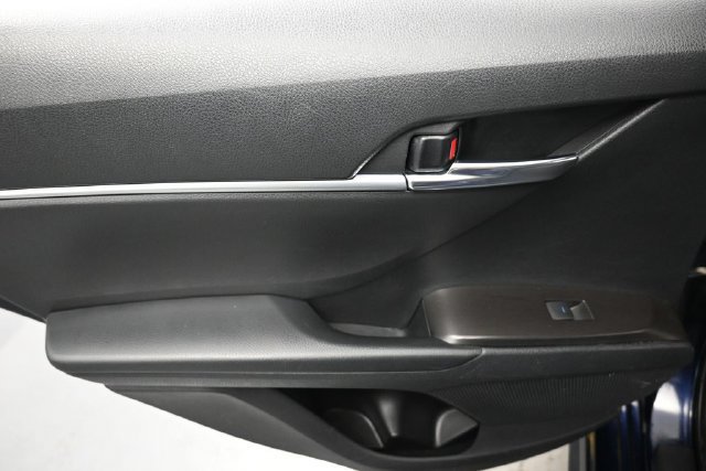 Used 2022 Toyota Camry SE FWD image 20