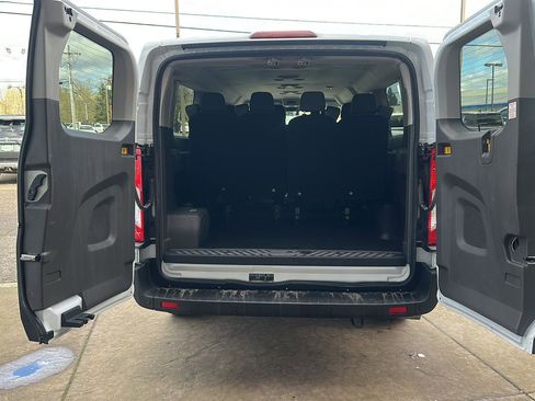 Used 2024 Ford Transit 350 XLT image 44