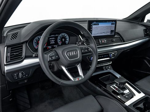 Used 2024 Audi Q5 2.0T Premium Plus AWD/4WD image 9