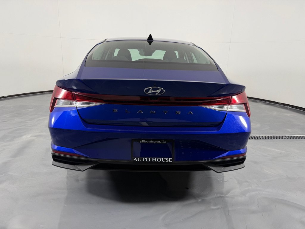 Used 2023 Hyundai Elantra SEL w/ Convenience Package FWD image 7