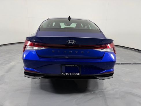 Used 2023 Hyundai Elantra SEL w/ Convenience Package FWD image 7