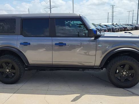 Used 2023 Ford Bronco Black Diamond AWD/4WD image 9