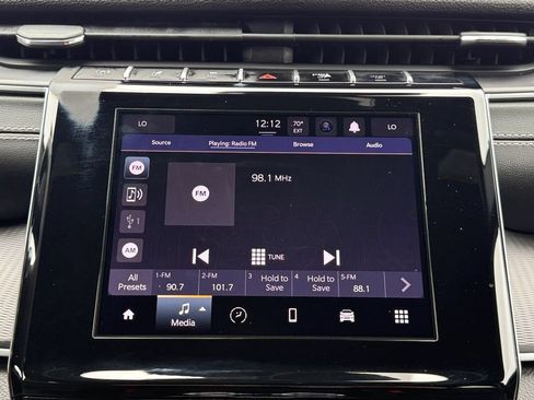 Used 2024 Jeep Grand Cherokee Laredo X AWD/4WD image 11