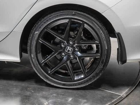 Used 2022 Honda Civic Sport image 10