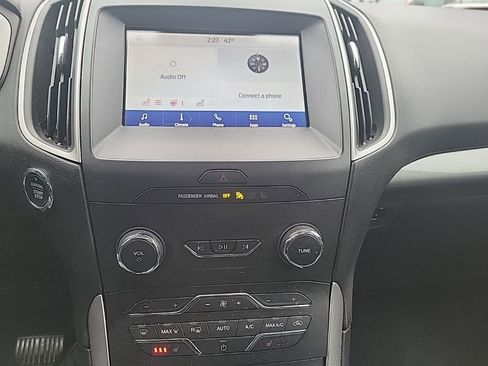 Used 2020 Ford Edge SEL w/ Cold Weather Package image 11