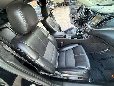 Used 2017 Chevrolet Impala LT FWD image 14