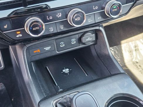 Used 2025 Honda Civic Sport Touring image 27