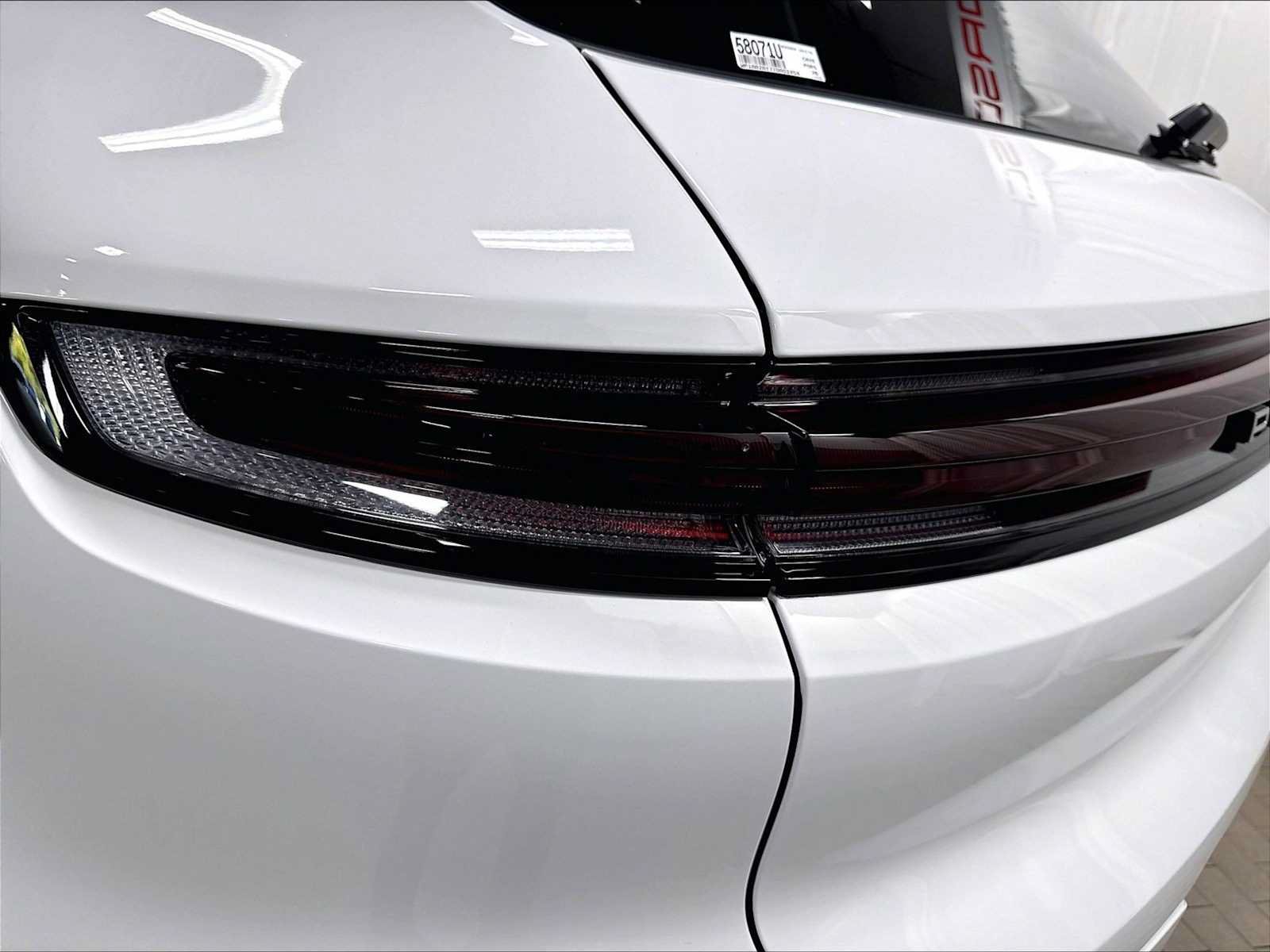 Used 2026 Porsche Cayenne AWD/4WD image 34